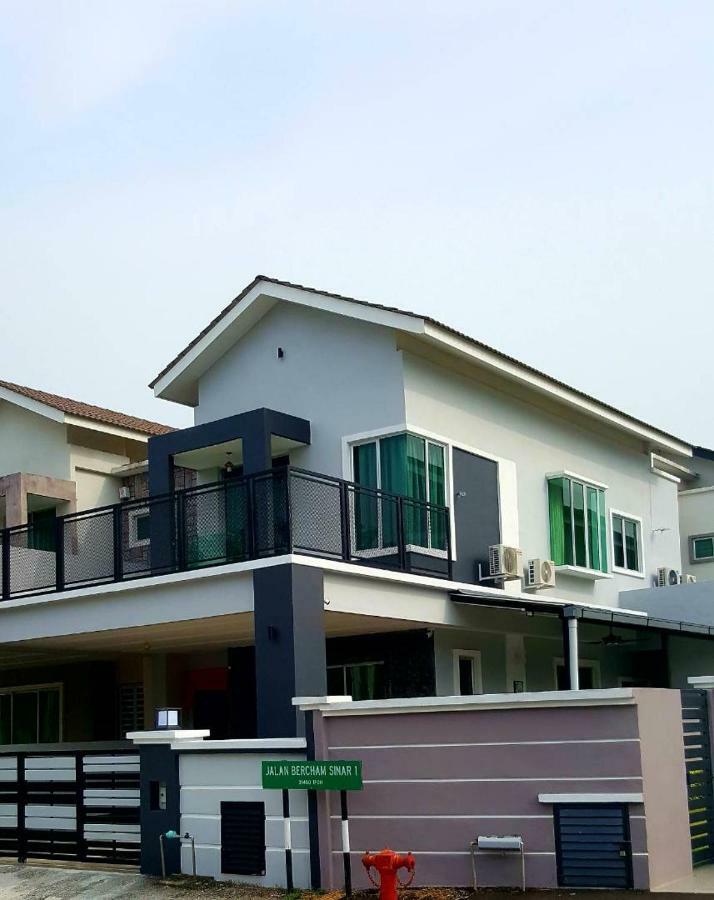 Ipoh Easteden Homestay Esterno foto