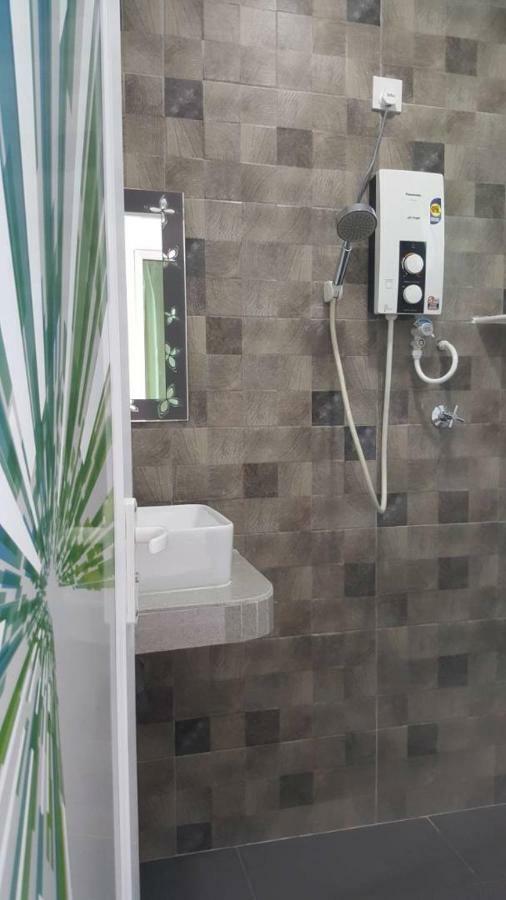 Ipoh Easteden Homestay Esterno foto